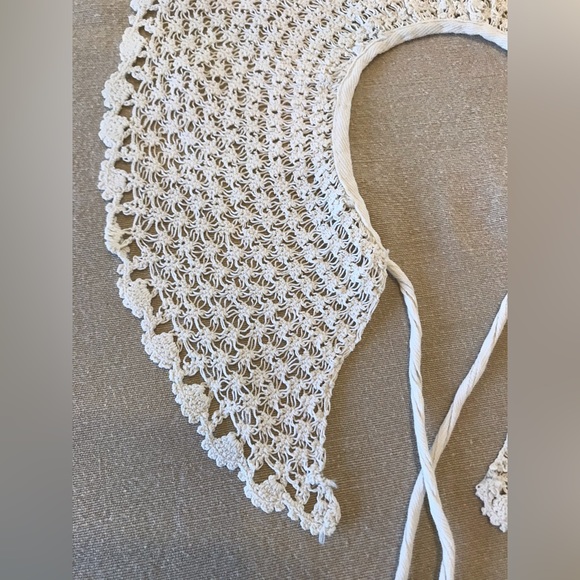 Two Vintage Hand Crochet Cotton Victorian Collars - Picture 9 of 10